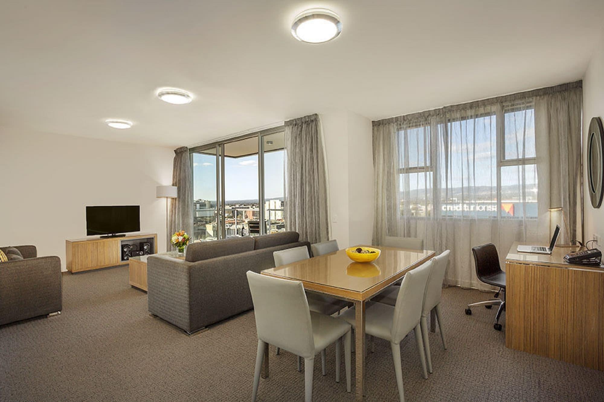 Quest King William South Aparthotel Adelaide Bagian luar foto