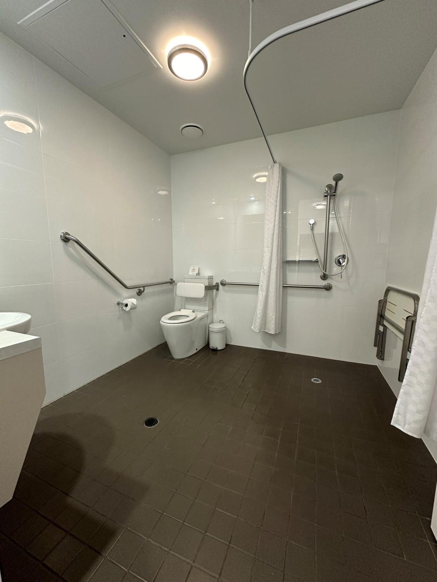 Quest King William South Aparthotel Adelaide Bagian luar foto