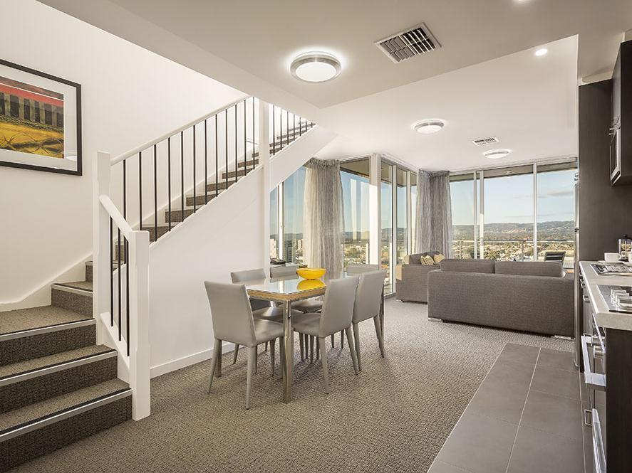 Quest King William South Aparthotel Adelaide Bagian luar foto