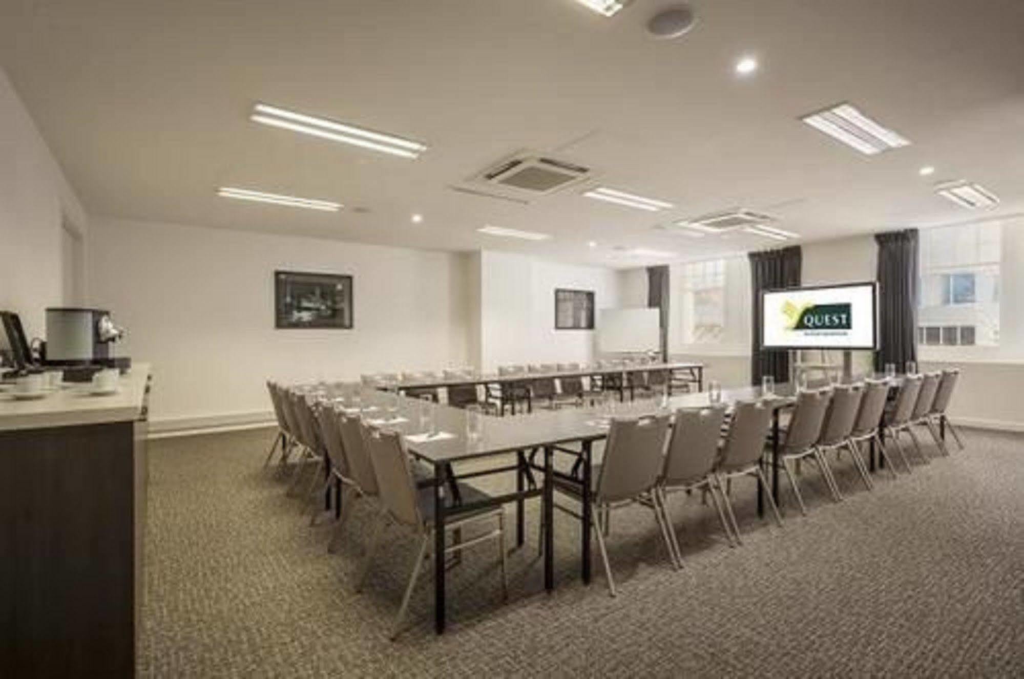 Quest King William South Aparthotel Adelaide Bagian luar foto